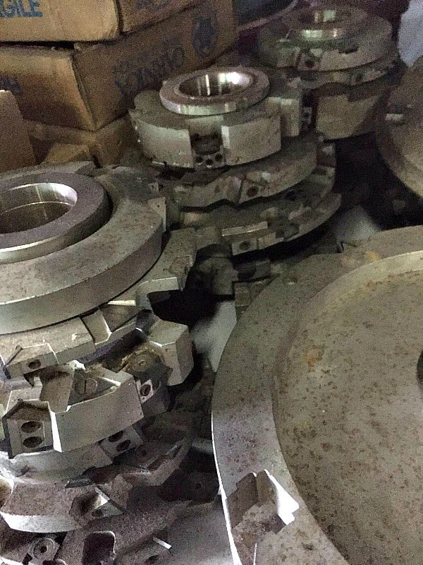 Lotto_frese_da_legno_attrezzatura_officina_meccanica