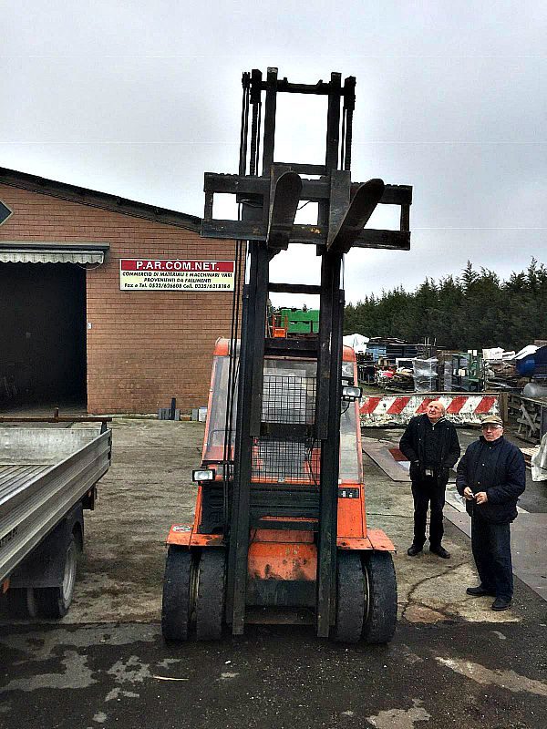 Muletto_35_quintali_Diesel_Lugli_idrostatico_fronte_attrezzatura_officina_meccanica