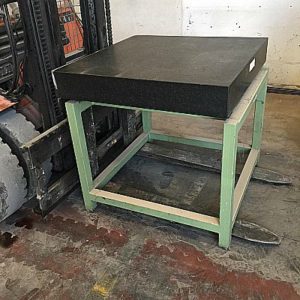Piano_di_riscontro_in_granito_attrezzatura_officina_meccanica