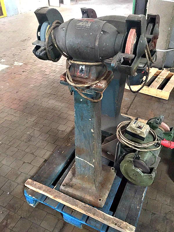mola_doppia_con_piedistallo_attrezzatura_officina_meccanica