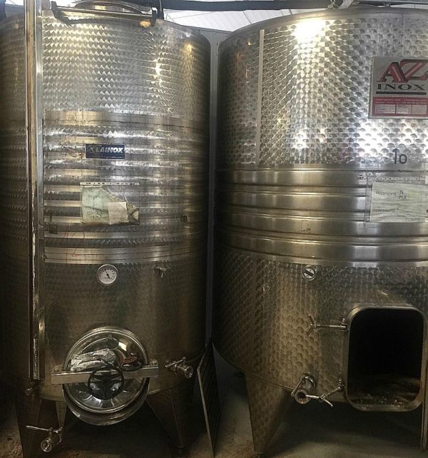 Cisterne_da_vino_acciaio_inox_Lainox_attrezzatura_officina_meccanica