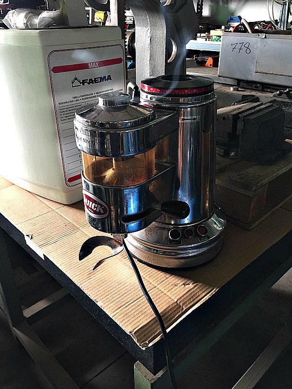 Macina_caffè_da_bar_attrezzatura_officina_meccanica