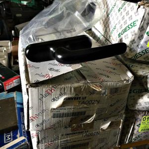 Maniglie_per_serramenti_e_tasselli_attrezzatura_officina_meccanica