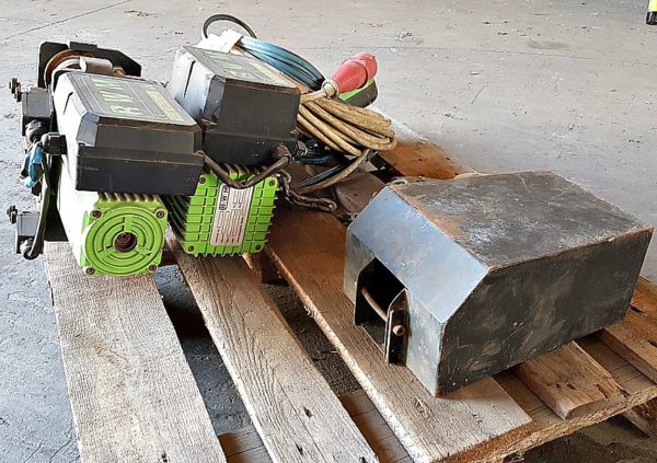 Paranco_elettrico_a_catena_RWM_modello_W 1000_anno_2004_portata_1.000 Kg_attrezzatura_officina_meccanica