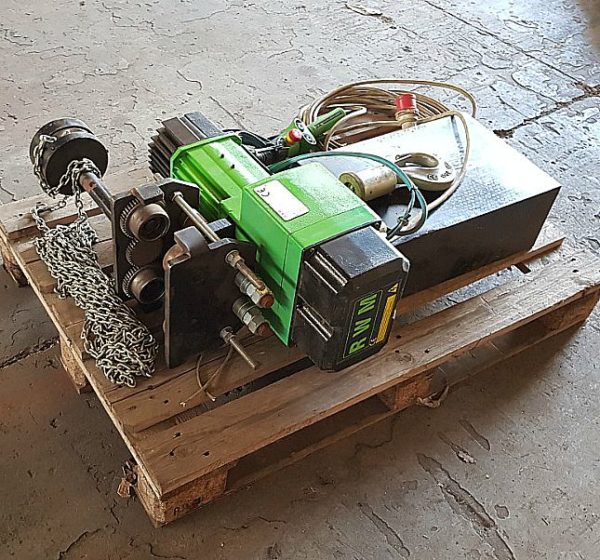 Paranco_elettrico_a_catena_WM_WR 2000_portata_2000 Kg_attrezzatura_officina_meccanica
