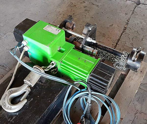 Paranco_elettrico_a_catena_WM_WR 2000_portata_2000 Kg_attrezzatura_officina_meccanica