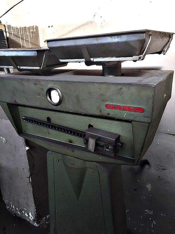 Pesa_contapezzi_Berkel_usata_attrezzatura_officina_meccanica