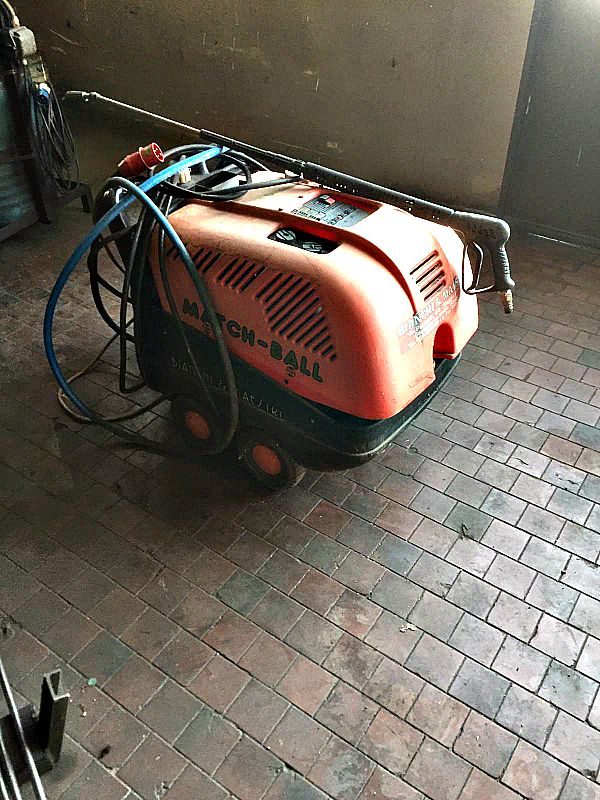 Pulivapor_Bianchi_e_Maestri_150_bar_attrezzatura_officina_meccanica