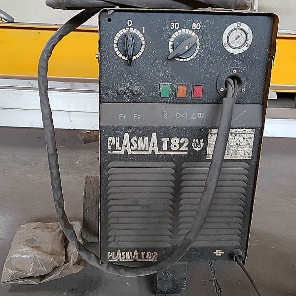Taglio_plasma_CEA_modello_PLASMA T82_attrezzatura_officina_meccanica