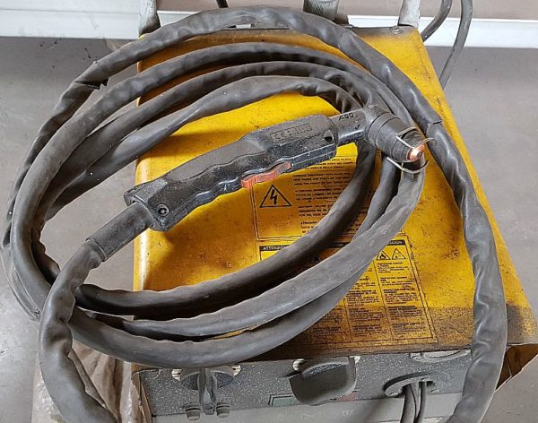 Taglio_plasma_CEA_modello_PLASMA T82_attrezzatura_officina_meccanica