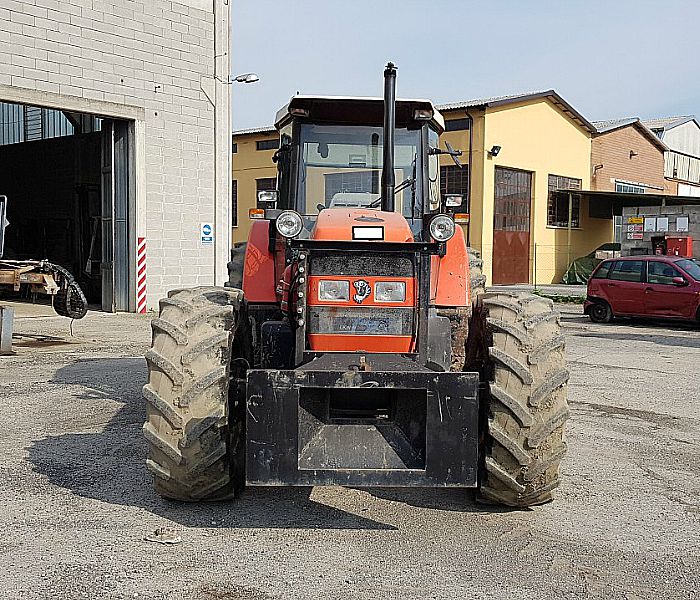 Trattore_marca_SAME_modello_TITAN_145 VDT_attrezzatura_officina_meccanica