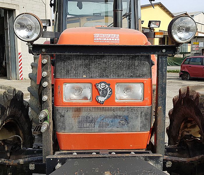 Trattore_marca_SAME_modello_TITAN_145 VDT_attrezzatura_officina_meccanica