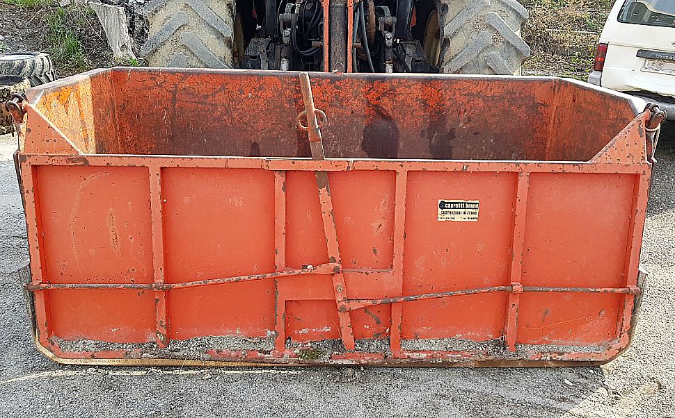 Trattore_marca_SAME_modello_TITAN_145 VDT_attrezzatura_officina_meccanica
