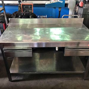 Piano_di_lavoro_con_2_cassetti_attrezzatura_officina_meccanica