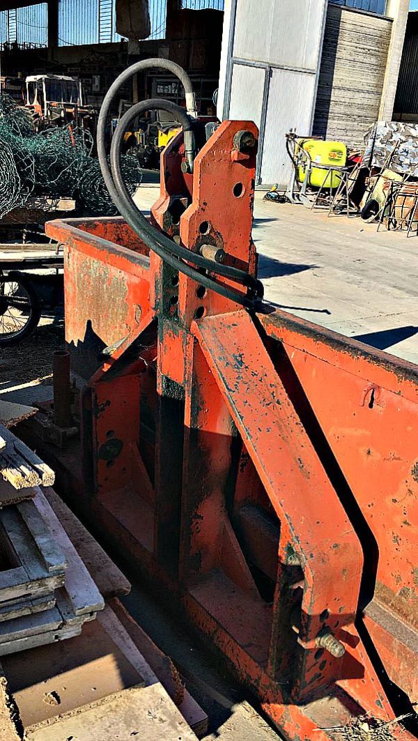 Cassone_per_trattore_attrezzatura_officina_meccanica