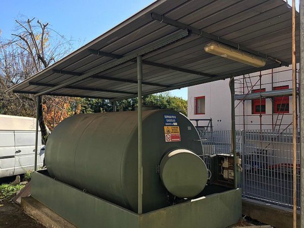 Cisterna_gasolio_9000_litri_attrezzatura_officina_meccanica
