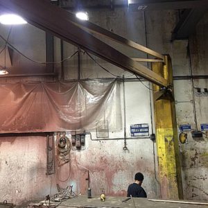 Paranco_a_bandiera_Samo_con_argano_Donati_attrezzatura_officina_meccanica