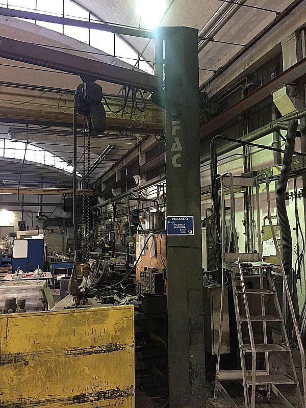 Paranco_elettrico_a_Bandiera_DEMAG_500kg_attrezzatura_officina_meccanica