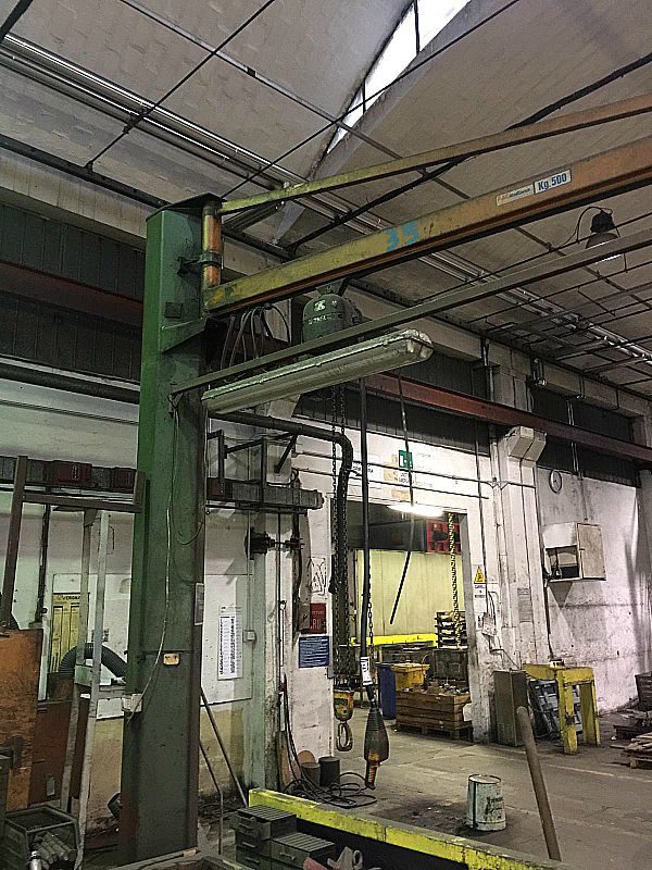 Paranco_elettrico_a_Bandiera_DEMAG_500kg_attrezzatura_officina_meccanica