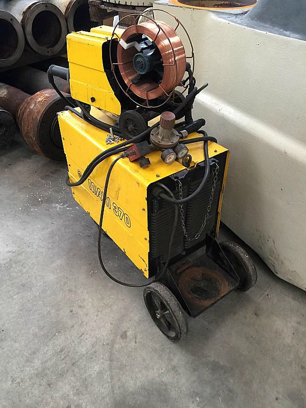 Saldatrice_cea_maxi_370_a_filo_con_carrello_staccabile_1_attrezzatura_officina_meccanica
