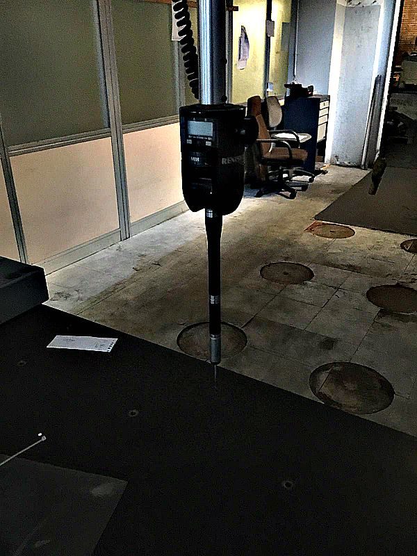 Tracciatore_con_piano_di_riscontro_attrezzatura_officina_meccanica