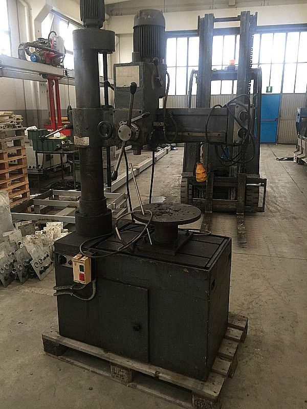Trapano_radiale_ambros_1_attrezzatura_officina_meccanica