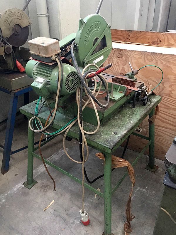 Troncatrice_Perris_300_per_alluminio_attrezzatura_officina_meccanica