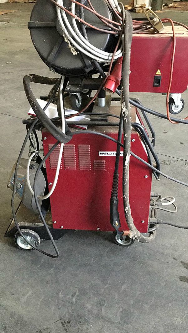 Saldatrice_a_filo_Weldtronic_WF_370_attrezzatura_officina_meccanica