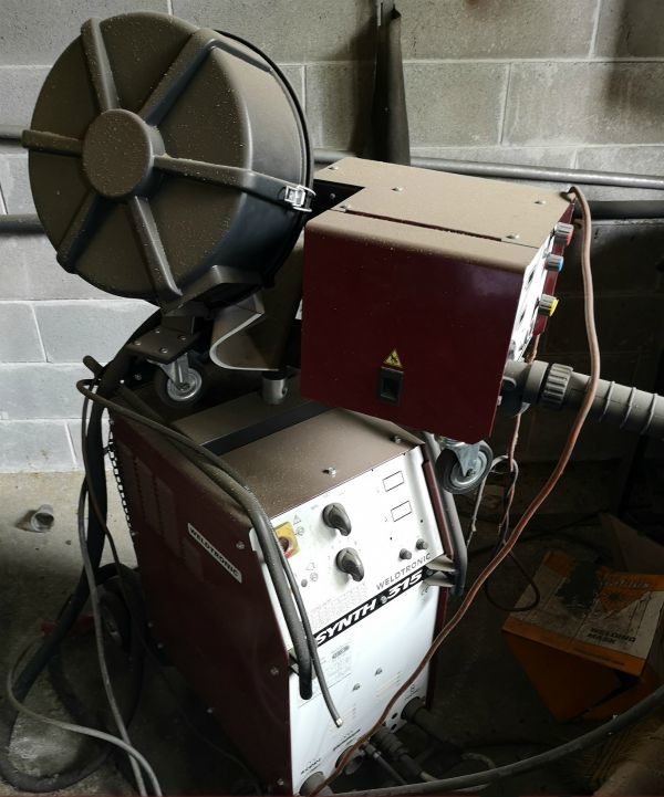 Saldatrice_a_filo_Weldtronic_WF_370_attrezzatura_officina_meccanica