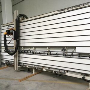 Sezionatrice_verticale_per_pannelli_SVP_145_attrezzatura_officina_meccanica