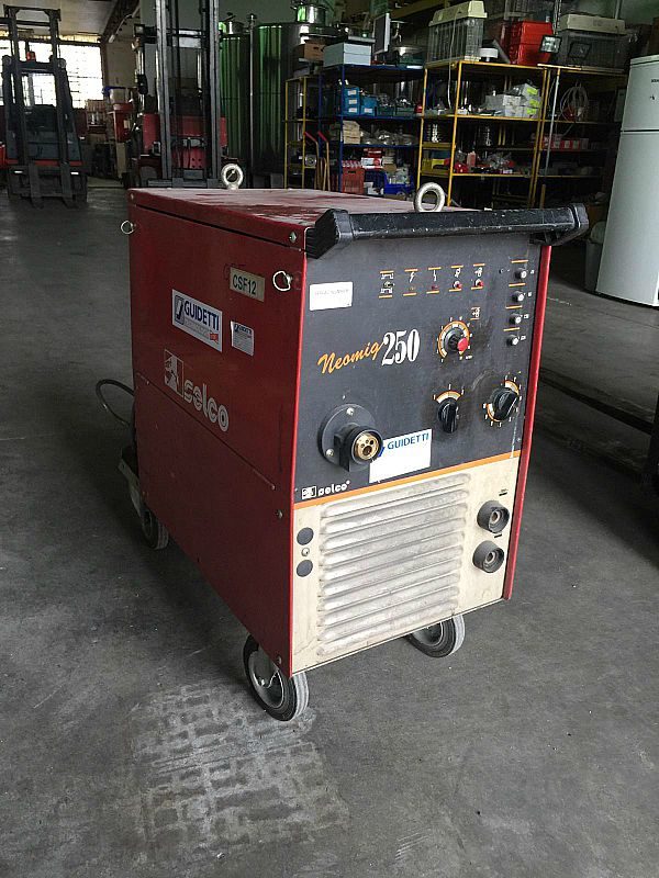 saldatrice_selco_neomig_250_attrezzatura_officina_meccanica