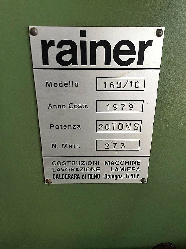 Rainer_punzonatrice_mono_punzone_controllata_attrezzatura_officina_meccanica