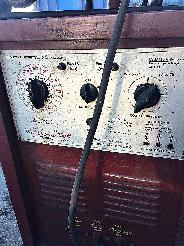 Saldatrice_Weldtronic_250M_usata_attrezzatura_officina_meccanica