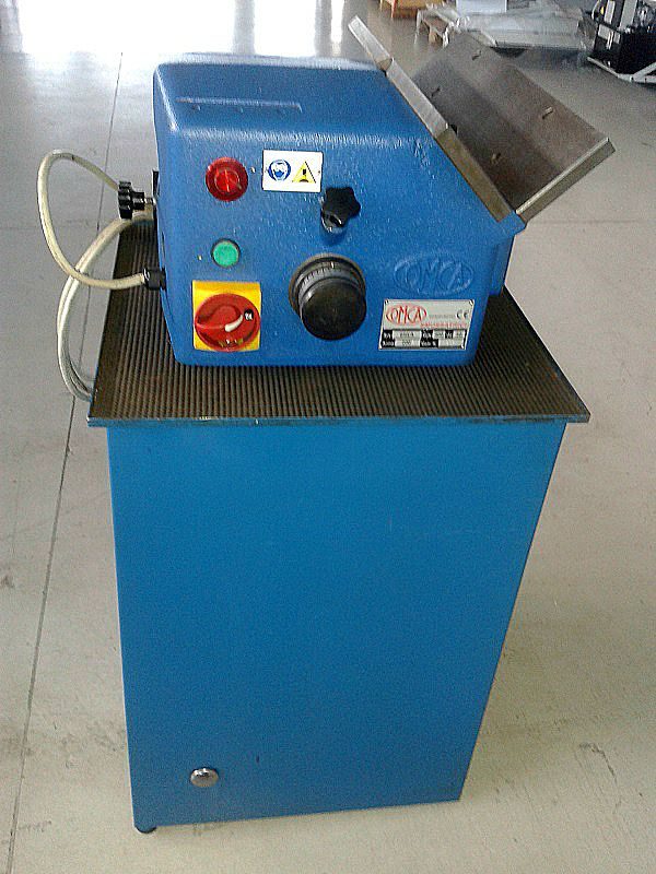 Smussatrice_OMCA_650A_M3021_attrezzatura_officina_meccanica
