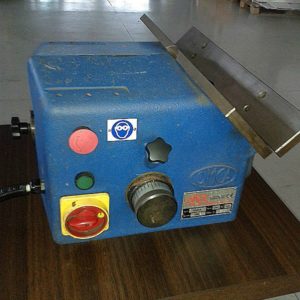 Smussatrice_OMCA_modello_650A_attrezzatura_officina_meccanica