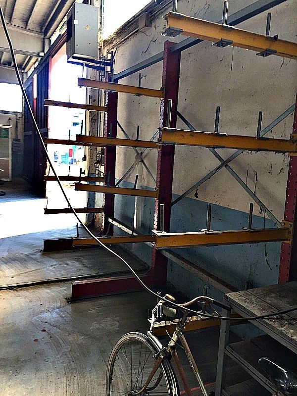 Cantilever_3000_cm_altezza_4_livelli_attrezzatura_officina_meccanica