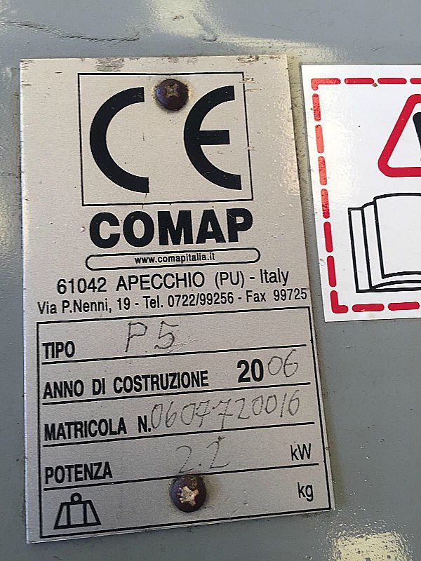 Pressa_per_cartone_e_plastica_COMAP_attrezzatura_officina_meccanica