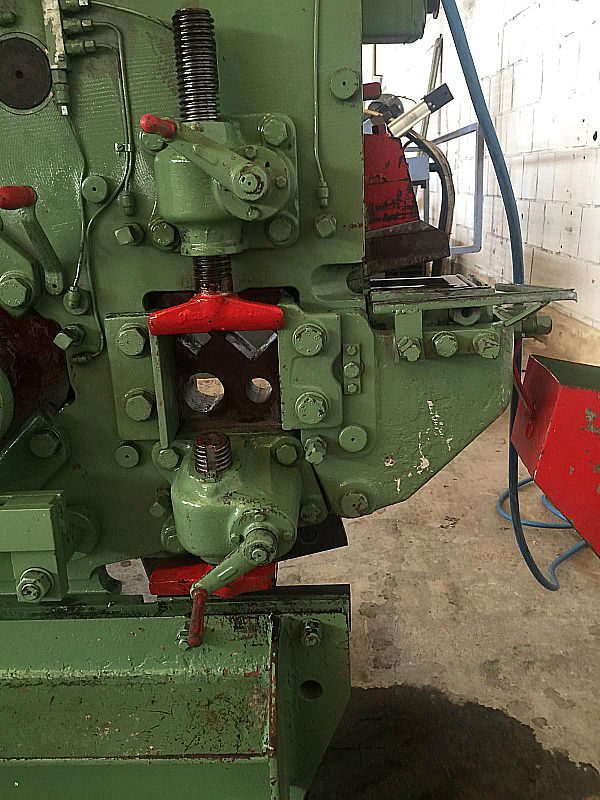 Punzonatrice_Ficep_combinata_attrezzatura_officina_meccanica