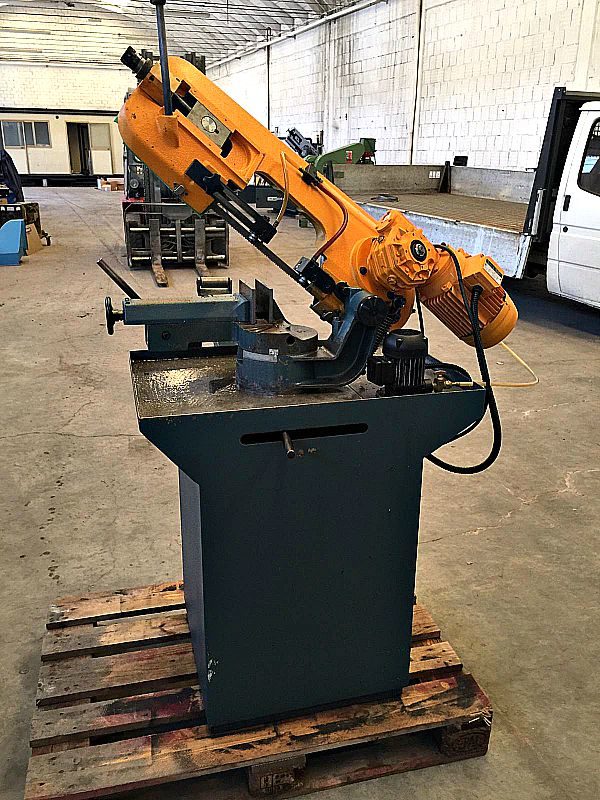 Sega_nastro_150_di_taglio_e_Pompa_per_acqua_attrezzatura_officina_meccanica