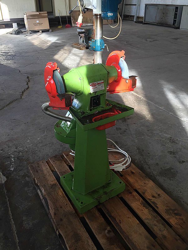 Mola_a_due_dischi_con_aspiratore_attrezzatura_officina_meccanica
