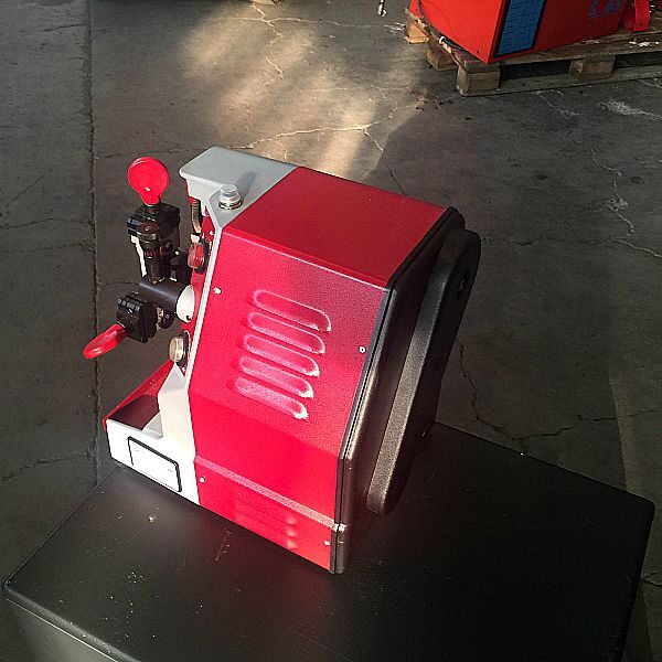 Duplicatrice_per_chiavi_SILCA_POKER_PLUS_attrezzatura_officina_meccanica