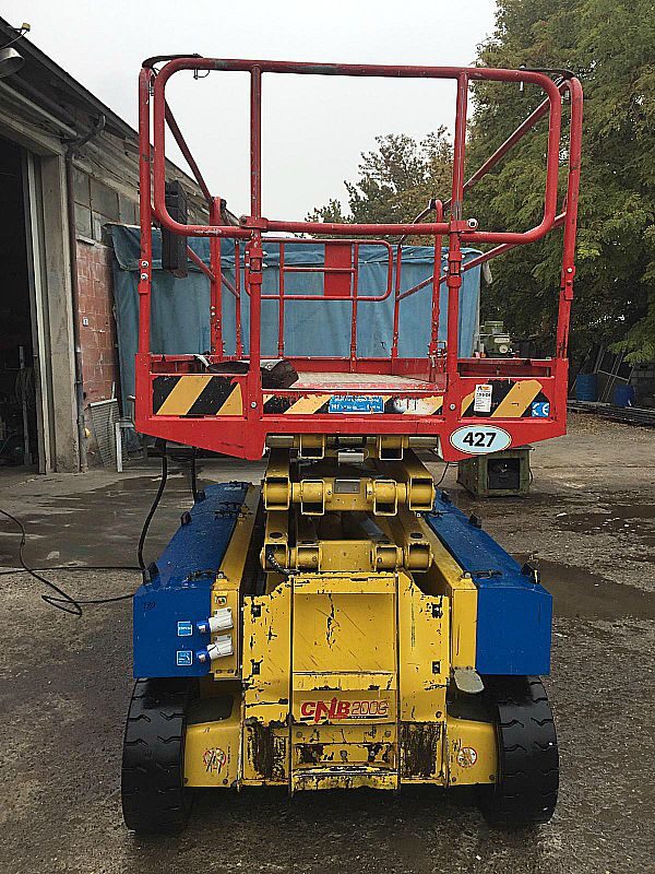 Piattaforma_aerea_elettrica_Iteco_10_metri_attrezzatura_officina_meccanica