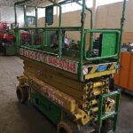 Piattaforma_elettrica_a_forbice_Iteco_8_metri_Attrezzatura_officina_meccanica