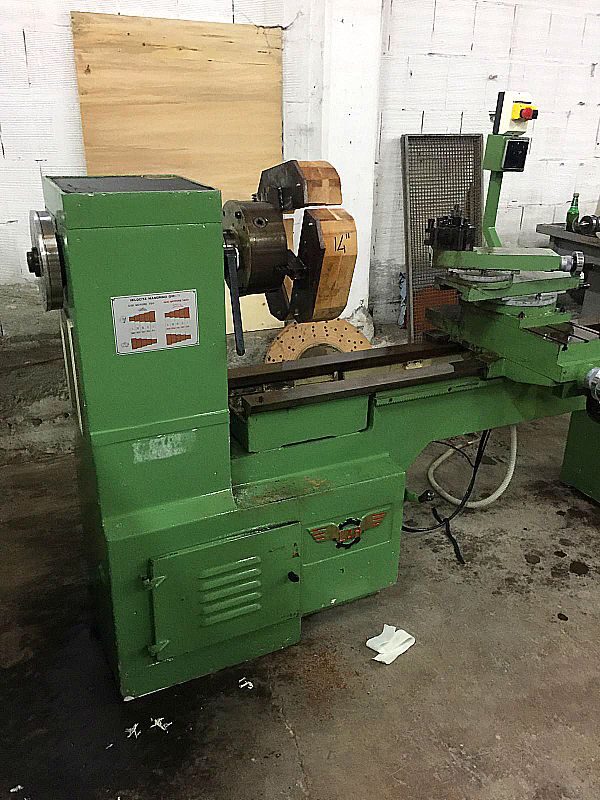 Tornio_parallelo_per_legno_Lar_1200_x_400_attrezzatura_officina_meccanica