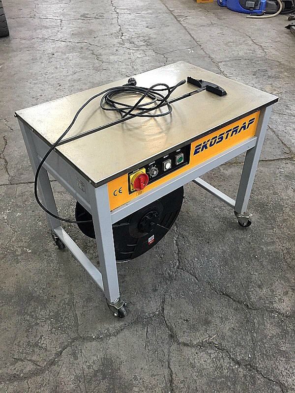 Reggiatrice_Ekostrap_TP-202CE_attrezzatura_officina_meccanica