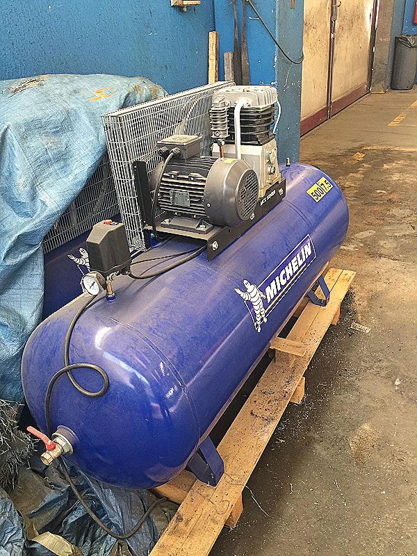 Compressore_Michelin_da_500_lt_7,5_HP_nuovo