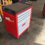 Carrello_usag_518_SX_pieno_di_chiavi