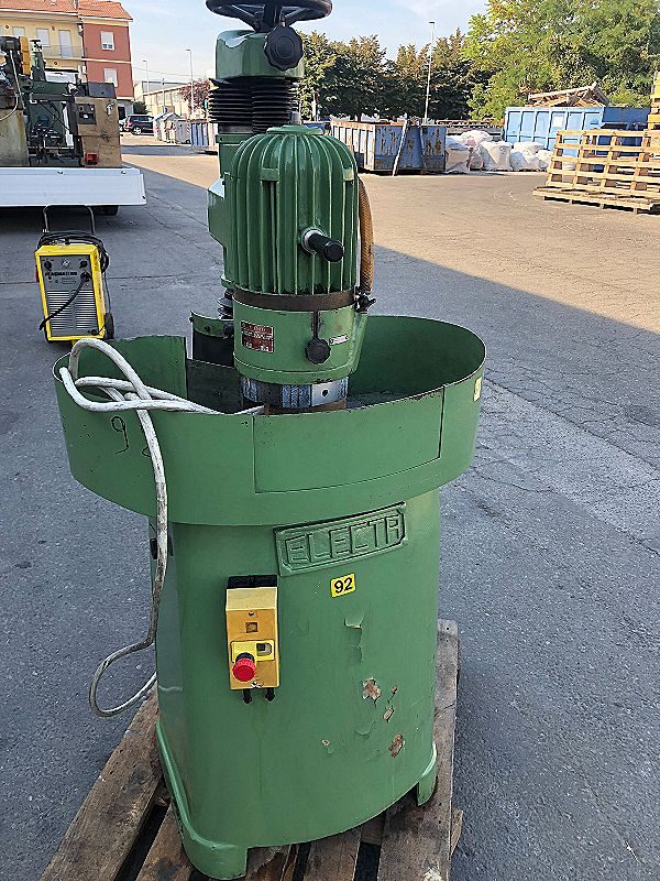 Lapidello_Electa_300_con_piano_magnetico