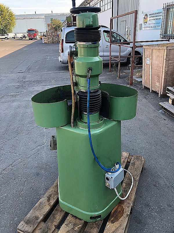 Lapidello_Electa_300_con_piano_magnetico