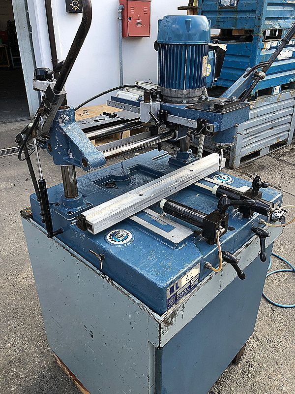 Pantografo_OMGA_con_dime_per_fresare